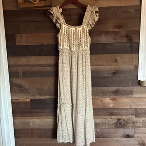 Jessica Simpson Cream Floral Maxi Dress with Ruffle Straps